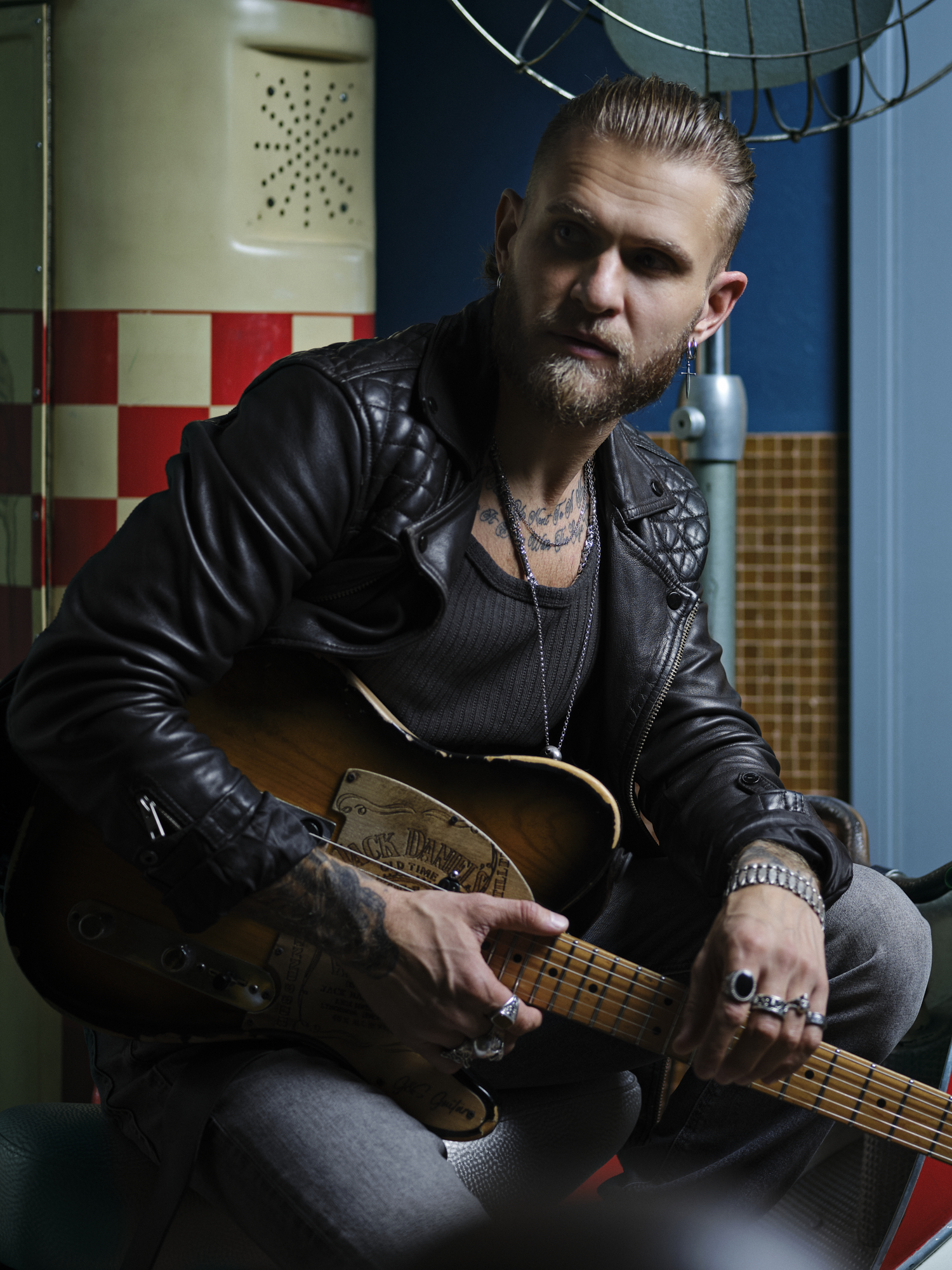 Ben_Poole_Muehle_Hunziken_Ben_Poole_Muehle_Hunziken_sarahkimstudio-fotografie