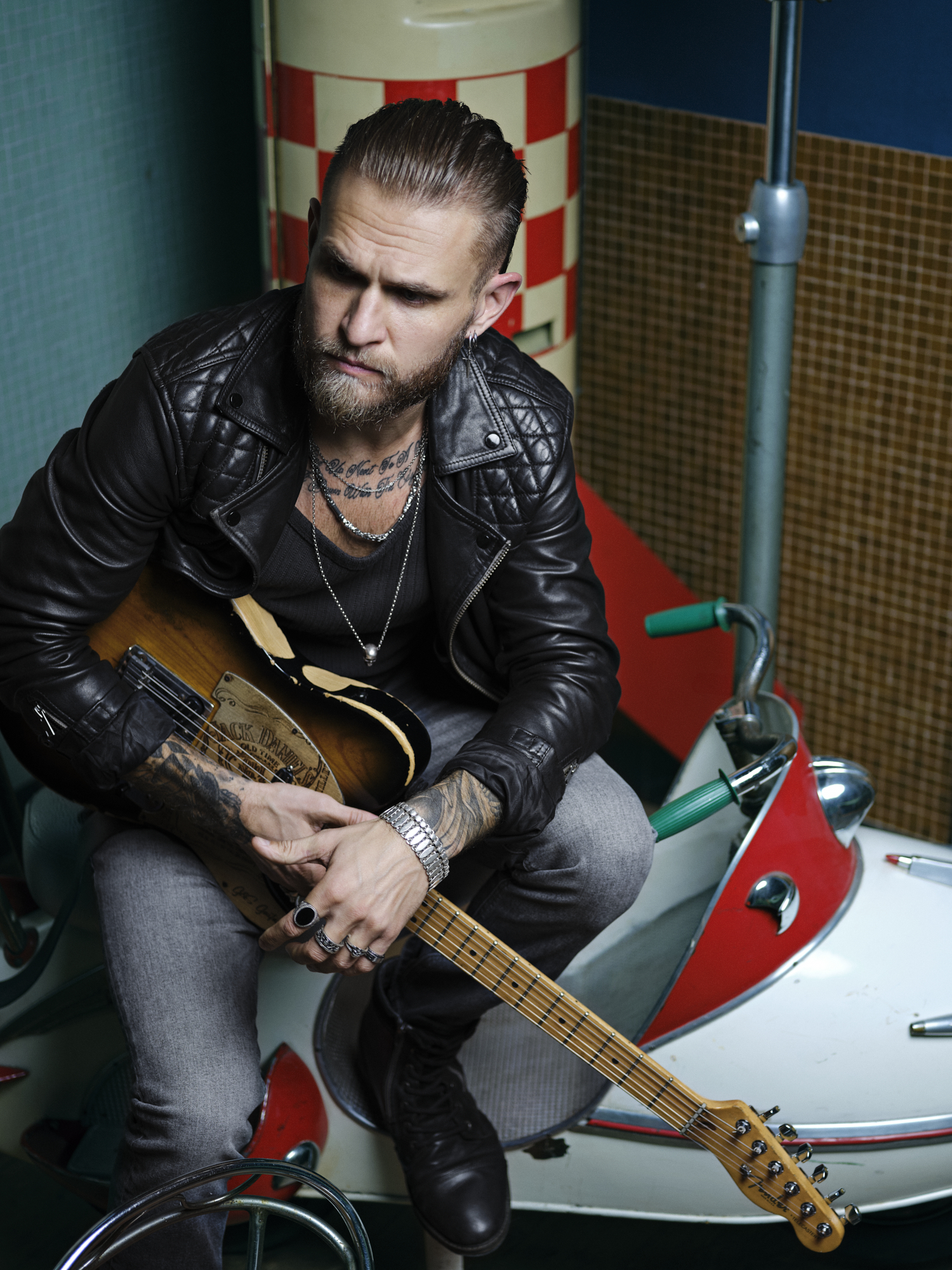 Ben_Poole_Muehle_Hunziken_Ben_Poole_Muehle_Hunziken_sarahkimstudio-fotografie