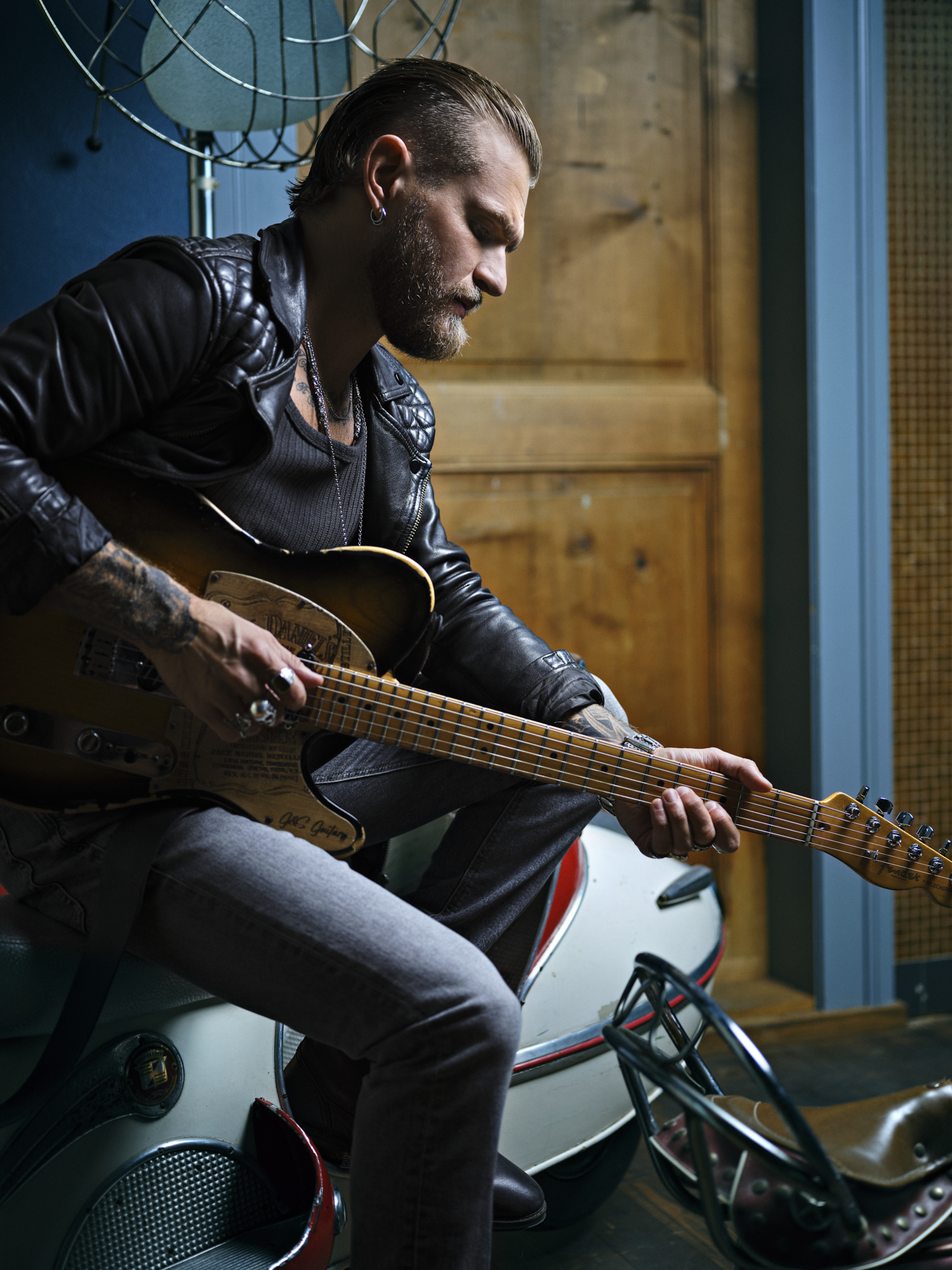 Ben_Poole_Muehle_Hunziken_Ben_Poole_Muehle_Hunziken_sarahkimstudio-fotografie